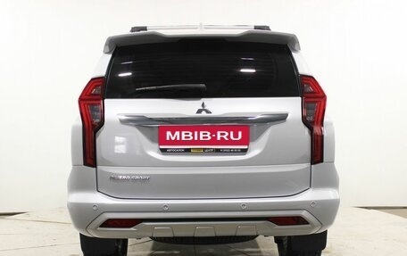Mitsubishi Pajero Sport III рестайлинг, 2020 год, 3 550 000 рублей, 4 фотография