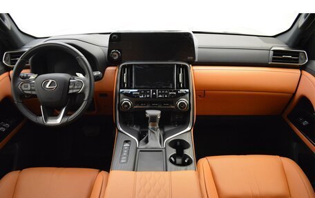 Lexus LX, 2023 год, 26 390 000 рублей, 16 фотография