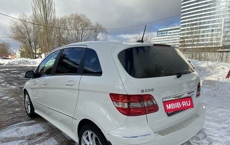 Mercedes-Benz B-Класс, 2011 год, 960 000 рублей, 4 фотография