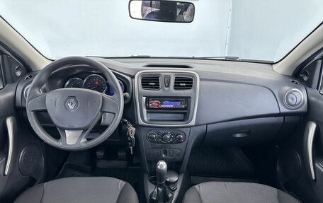 Renault Logan II, 2017 год, 925 000 рублей, 15 фотография