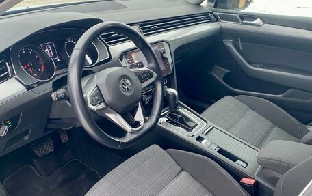 Volkswagen Passat B8 рестайлинг, 2020 год, 2 480 000 рублей, 16 фотография