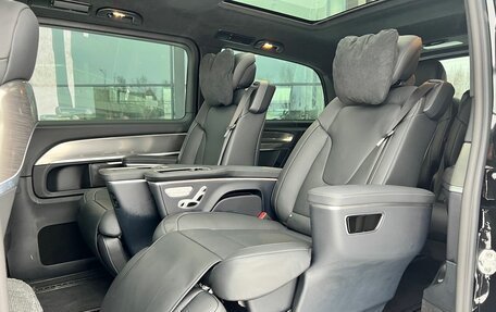 Mercedes-Benz V-Класс, 2023 год, 14 300 000 рублей, 8 фотография
