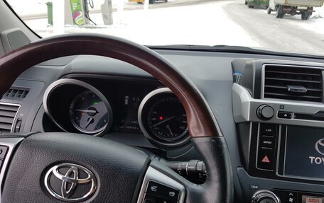 Toyota Land Cruiser Prado 150 рестайлинг 2, 2016 год, 4 799 000 рублей, 9 фотография