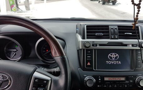 Toyota Land Cruiser Prado 150 рестайлинг 2, 2016 год, 4 799 000 рублей, 10 фотография