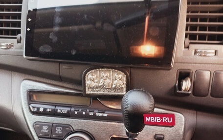 Toyota ISis I, 2011 год, 1 400 000 рублей, 12 фотография