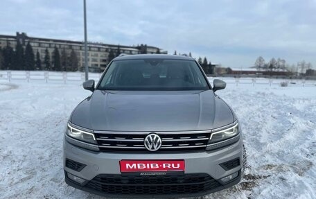 Volkswagen Tiguan II, 2019 год, 3 700 000 рублей, 1 фотография