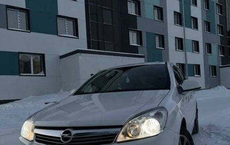 Opel Astra H, 2011 год, 670 000 рублей, 1 фотография