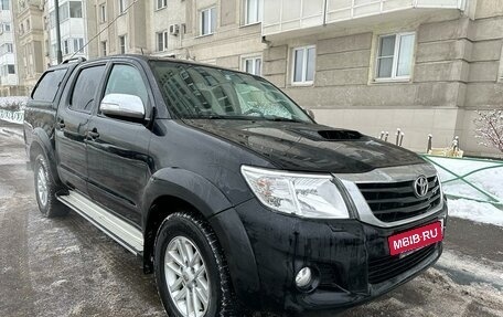 Toyota Hilux VII, 2015 год, 2 300 000 рублей, 5 фотография
