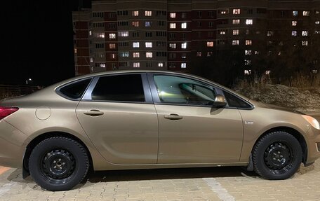 Opel Astra J, 2013 год, 970 000 рублей, 5 фотография