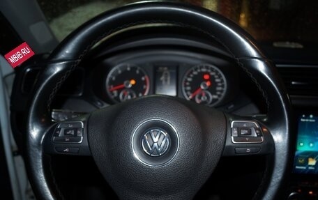 Volkswagen Jetta VI, 2011 год, 1 250 000 рублей, 11 фотография