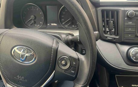 Toyota RAV4, 2015 год, 2 990 000 рублей, 6 фотография