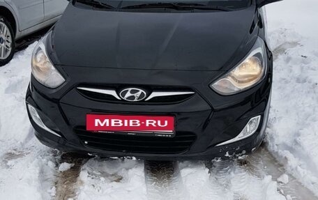Hyundai Solaris II рестайлинг, 2012 год, 850 000 рублей, 2 фотография