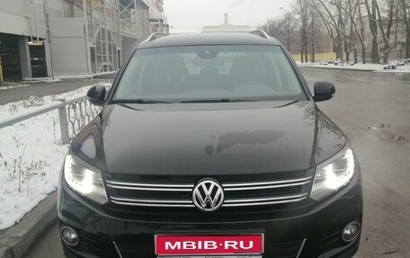 Volkswagen Tiguan I, 2015 год, 1 700 000 рублей, 1 фотография