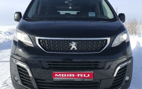 Peugeot Traveller I, 2019 год, 4 000 000 рублей, 2 фотография