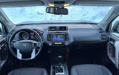 Toyota Land Cruiser Prado 150 рестайлинг 2, 2016 год, 4 250 000 рублей, 16 фотография