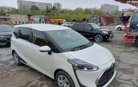 Toyota Sienta II, 2019 год, 1 900 000 рублей, 3 фотография