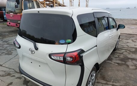 Toyota Sienta II, 2019 год, 1 900 000 рублей, 12 фотография