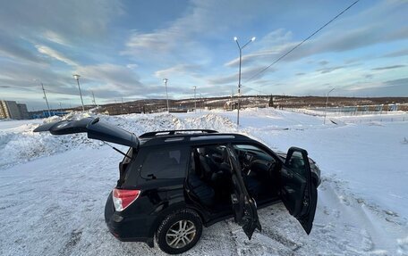 Subaru Forester, 2010 год, 1 300 000 рублей, 2 фотография