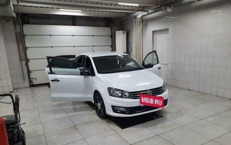 Volkswagen Polo VI (EU Market), 2019 год, 950 000 рублей, 2 фотография