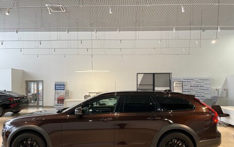 Volvo V90 Cross Country I рестайлинг, 2021 год, 5 850 000 рублей, 8 фотография