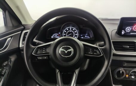 Mazda 3, 2016 год, 1 584 000 рублей, 18 фотография