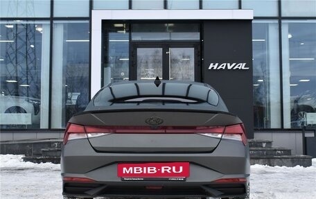 Hyundai Elantra, 2021 год, 2 200 000 рублей, 4 фотография