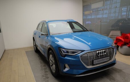Audi e-tron I, 2019 год, 5 000 000 рублей, 3 фотография