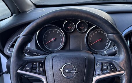 Opel Astra J, 2013 год, 1 050 000 рублей, 18 фотография