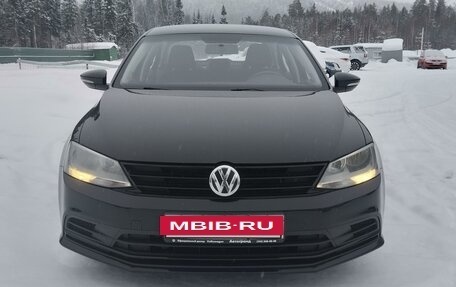 Volkswagen Jetta VI, 2015 год, 1 800 000 рублей, 3 фотография