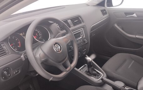 Volkswagen Jetta VI, 2015 год, 1 800 000 рублей, 14 фотография