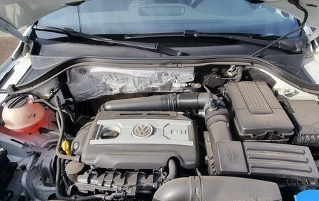 Volkswagen Tiguan I, 2015 год, 1 990 000 рублей, 2 фотография