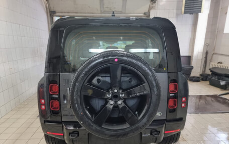 Land Rover Defender II, 2021 год, 7 850 000 рублей, 14 фотография