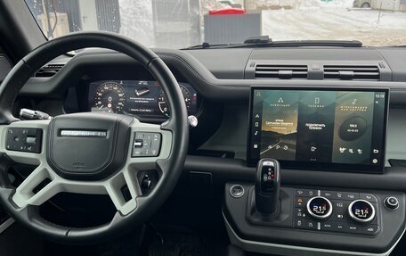 Land Rover Defender II, 2021 год, 7 850 000 рублей, 20 фотография
