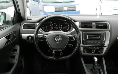 Volkswagen Jetta VI, 2017 год, 1 529 196 рублей, 5 фотография