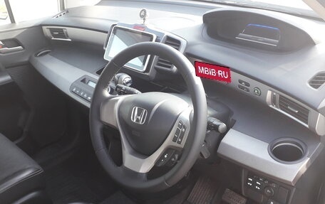 Honda Freed I, 2012 год, 1 250 000 рублей, 17 фотография