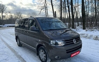 Volkswagen Caravelle T5, 2014 год, 2 170 000 рублей, 1 фотография
