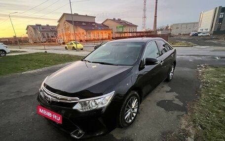 Toyota Camry, 2017 год, 2 400 000 рублей, 4 фотография