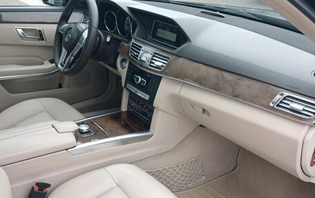 Mercedes-Benz E-Класс, 2013 год, 2 179 000 рублей, 16 фотография