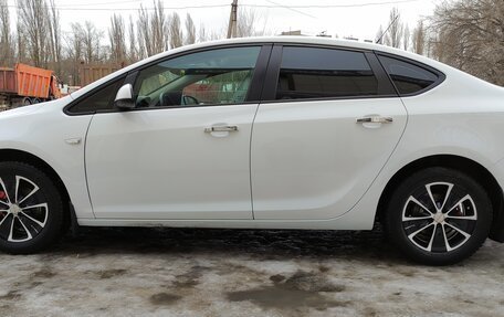 Opel Astra J, 2012 год, 975 000 рублей, 9 фотография