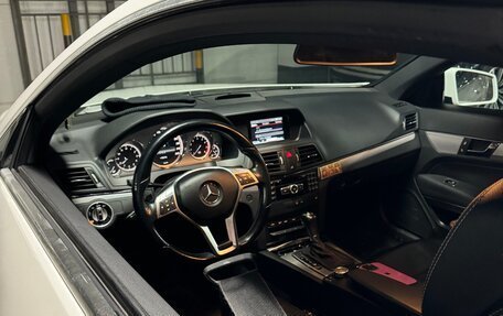 Mercedes-Benz E-Класс, 2013 год, 1 900 000 рублей, 14 фотография