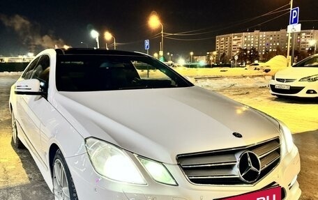 Mercedes-Benz E-Класс, 2013 год, 1 900 000 рублей, 10 фотография