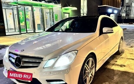 Mercedes-Benz E-Класс, 2013 год, 1 900 000 рублей, 11 фотография