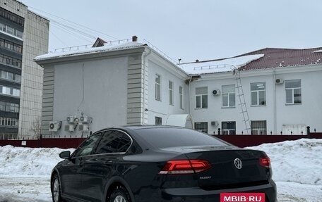Volkswagen Passat B8 рестайлинг, 2019 год, 2 350 000 рублей, 6 фотография