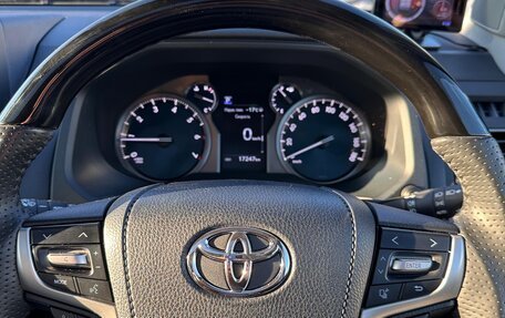 Toyota Land Cruiser Prado 150 рестайлинг 2, 2018 год, 5 600 000 рублей, 9 фотография