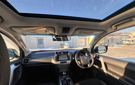 Toyota Land Cruiser Prado 150 рестайлинг 2, 2018 год, 5 600 000 рублей, 7 фотография