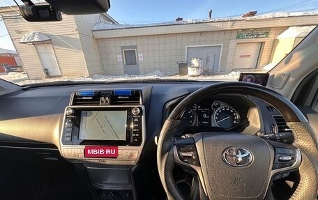 Toyota Land Cruiser Prado 150 рестайлинг 2, 2018 год, 5 600 000 рублей, 10 фотография