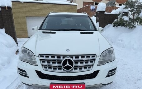 Mercedes-Benz M-Класс, 2011 год, 1 650 000 рублей, 3 фотография