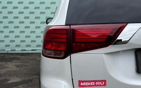 Mitsubishi Outlander III рестайлинг 3, 2018 год, 2 545 000 рублей, 12 фотография