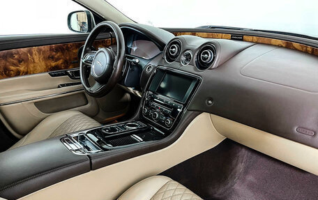Jaguar XJ IV (X351), 2016 год, 3 779 000 рублей, 9 фотография