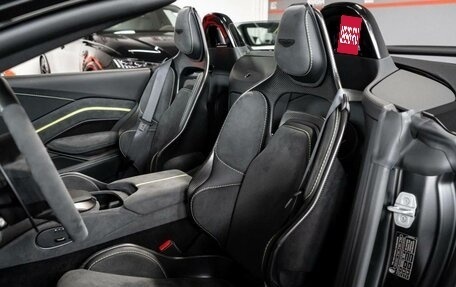 Aston Martin V8 Vantage IV, 2024 год, 23 900 000 рублей, 6 фотография